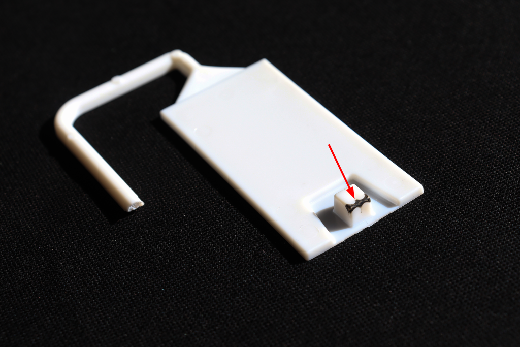 ヤケが発生している成形品