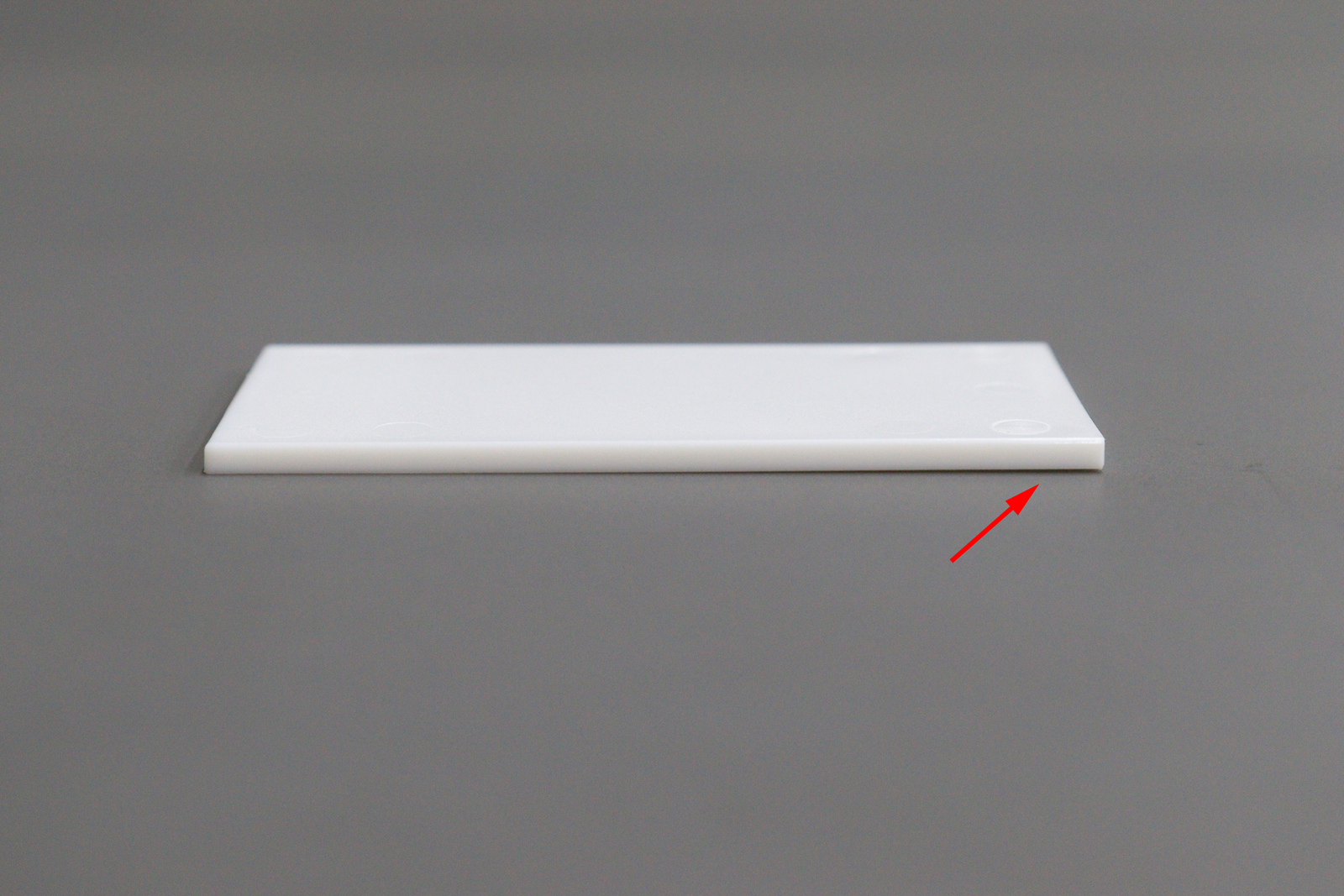 射出成形の「ソリ」をなくすには？発生原因と実践的な対策を解説