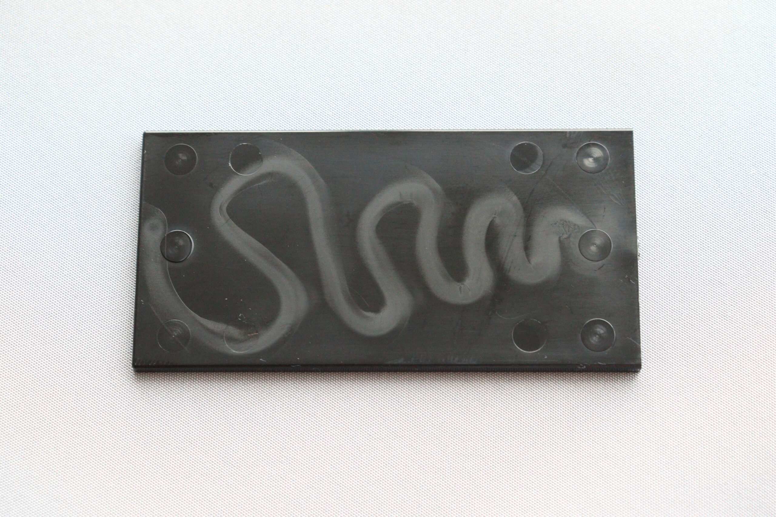 射出成形のジェッティングとは｜発生メカニズムと原因別対策